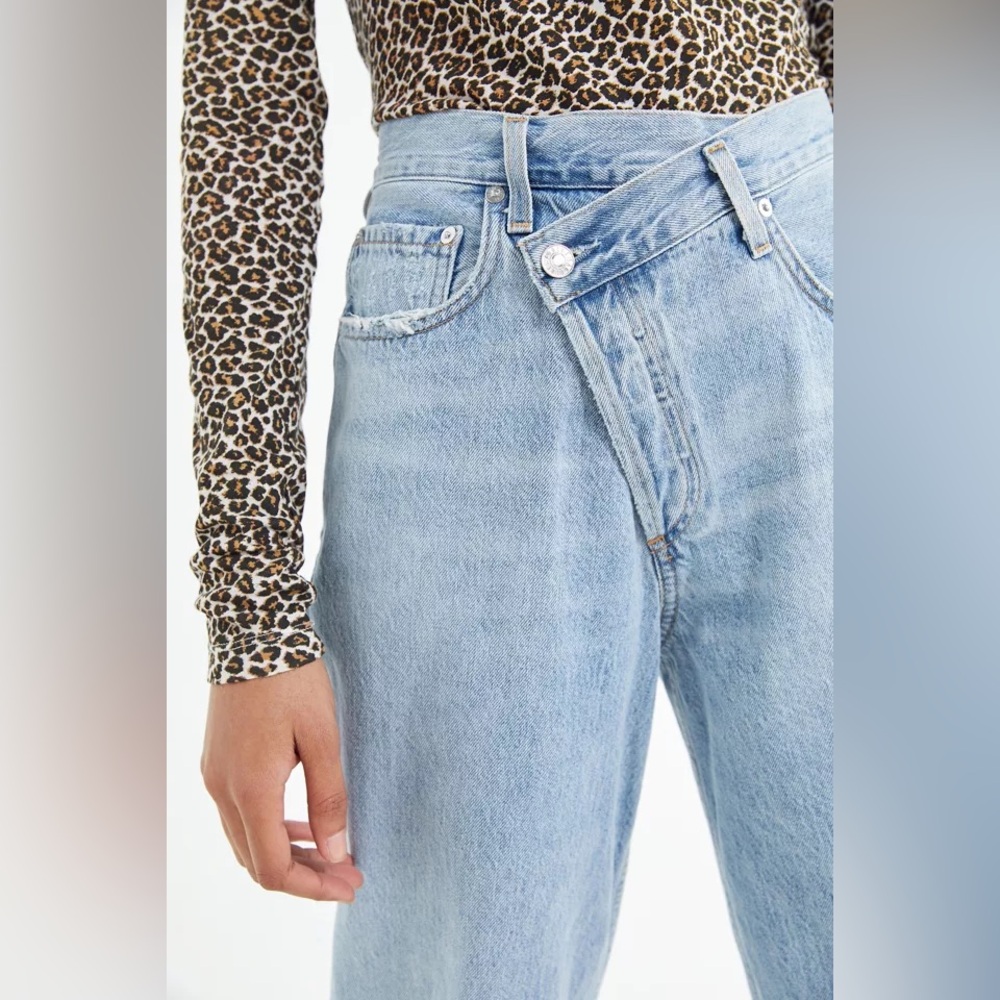 AGOLDE Criss-Cross Straight Leg Jean – Suburbia